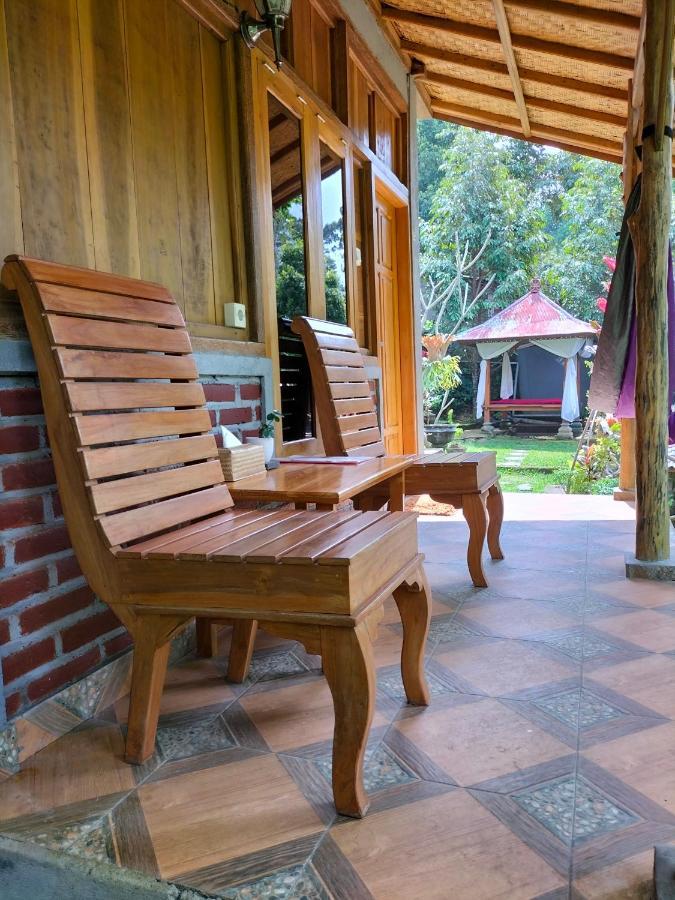 Friendly Homestay Lemukih Singaraja Exterior foto